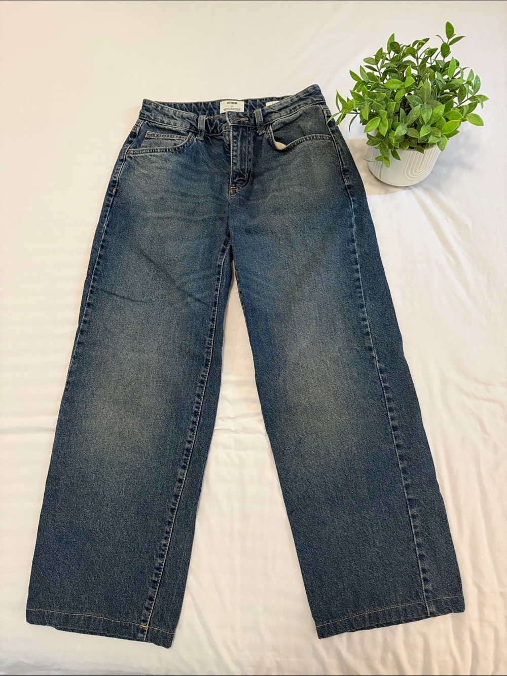 Women’s Cotton On Straight Jeans in Dark Blue Wash